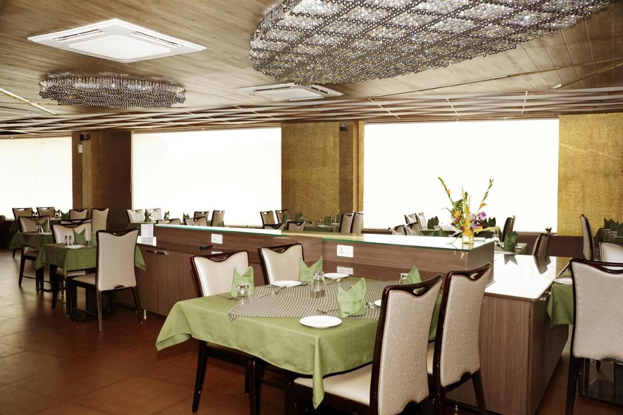 Hotel Gormoh أحمد أباد المظهر الخارجي الصورة